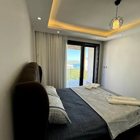 Triplex With Pool In A Secure Site Villa