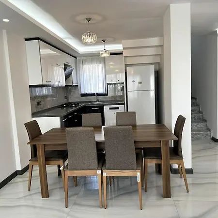 Triplex With Pool In A Secure Site Villa *