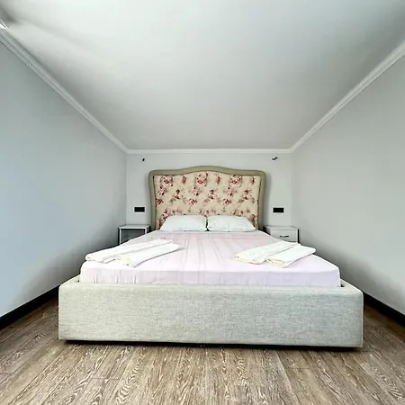 Triplex With Pool In A Secure Site Villa