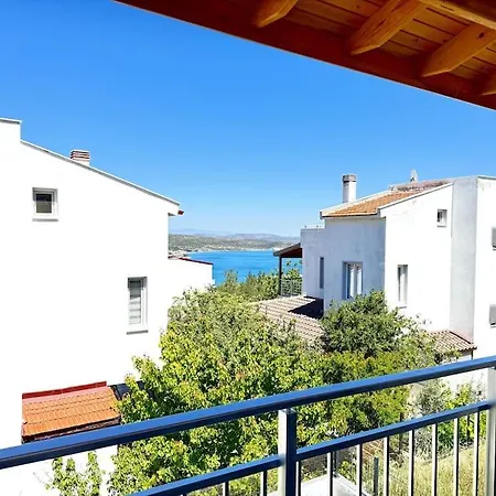 Triplex With Pool In A Secure Site * İzmir