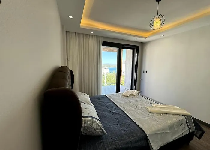 Triplex With Pool In A Secure Site Villa