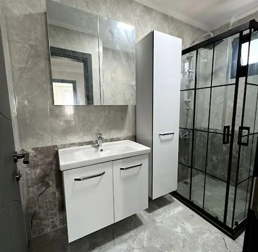 Vila Triplex With Pool In A Secure Site İzmir