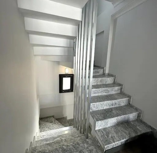 Triplex With Pool In A Secure Site İzmir