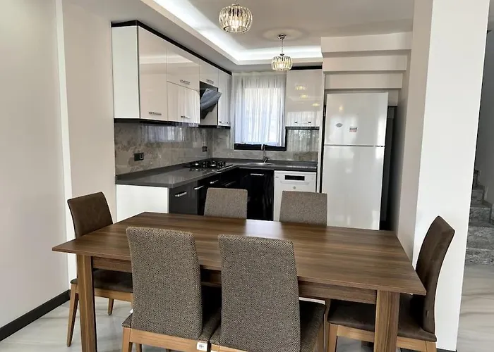 Triplex With Pool In A Secure Site İzmir